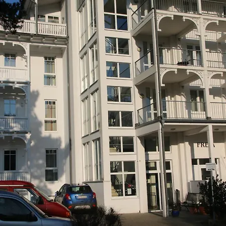 Freia Binz